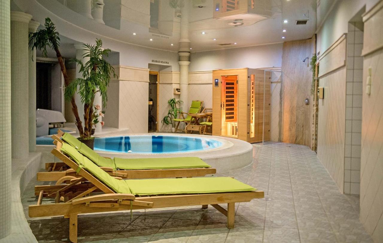 Hozam Wellness és Apartman Szolnok Extérieur photo
