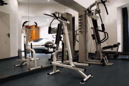 Hozam Wellness és Apartman Szolnok Extérieur photo