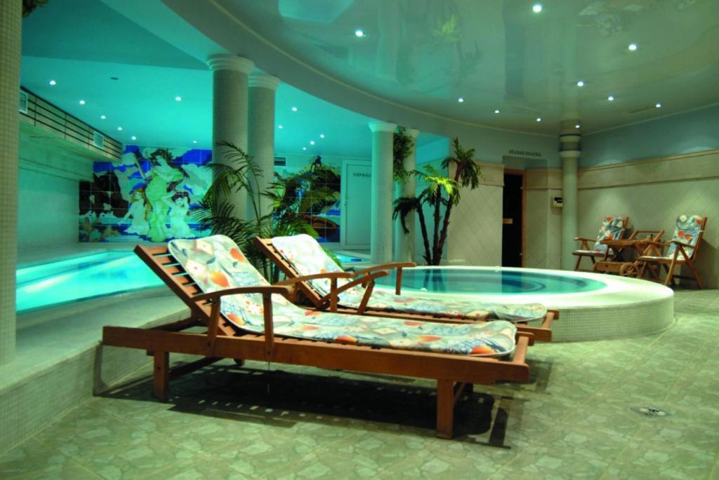 Hozam Wellness és Apartman Szolnok Extérieur photo